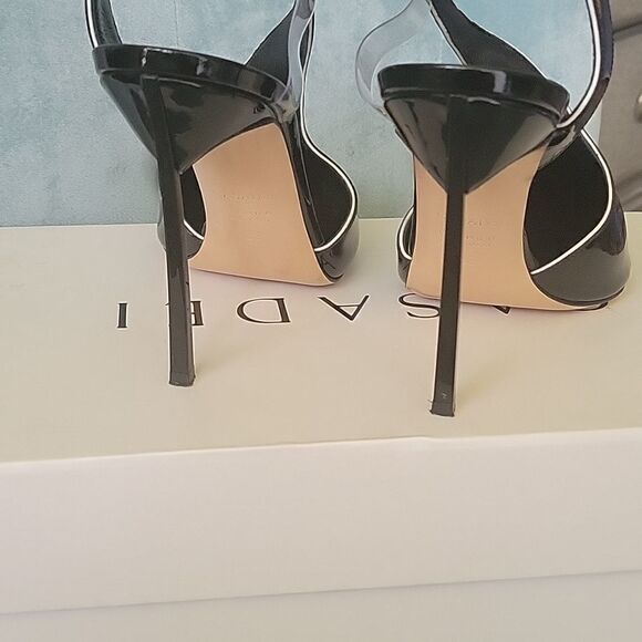 Shoes    - Picture 3 of 12